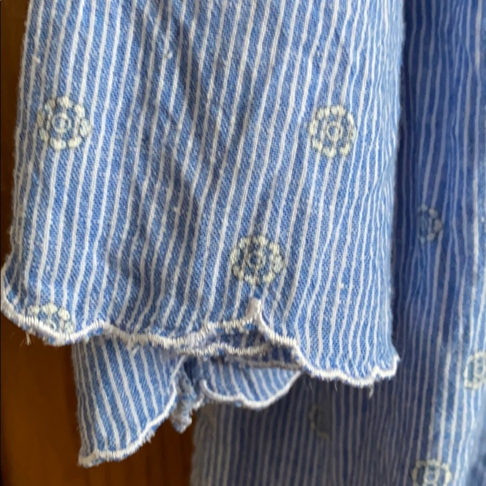 Liz Claiborne Blue and White Striped Top